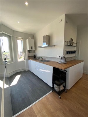 t5 à la location -   69200  VENISSIEUX, surface 101 m2 location t5 - UBI479292968